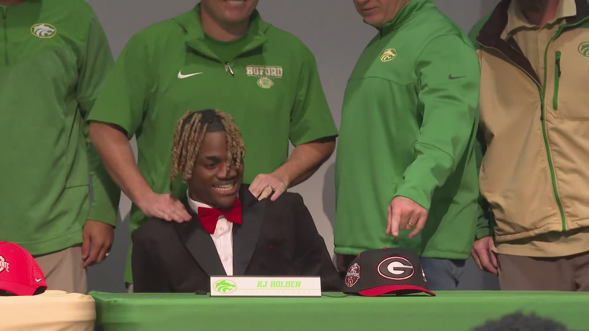 The 72-hour early signing period for future collegiate athletes began on Dec. 20th, with several universities solidifying their Class of 2024 for football.